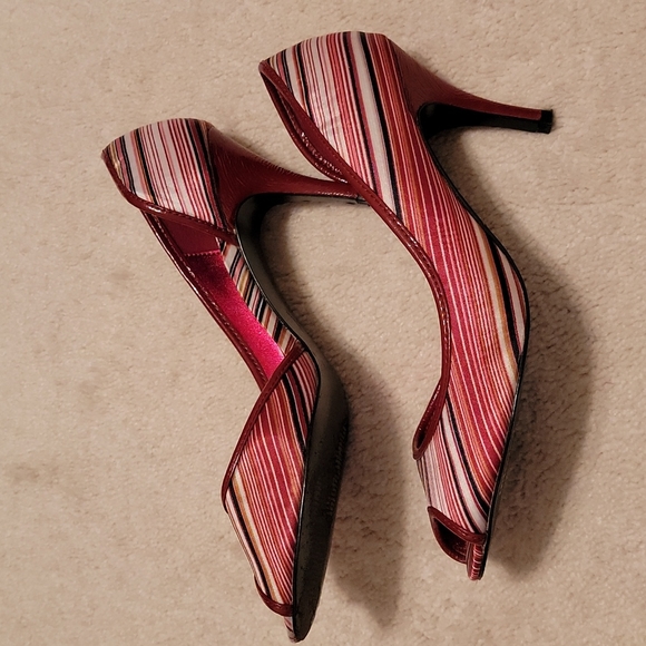 Wine Colored Dress Shoes - Picture 3 of 9